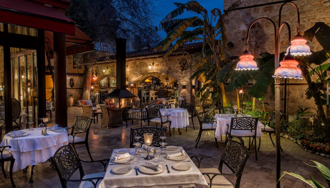 Seraser Fine Dining Restaurant 6